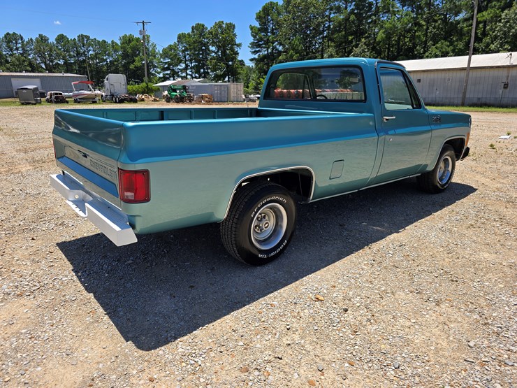 1977-chevrolet-custom-deluxe-image-25