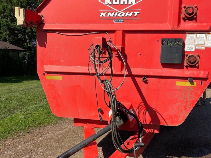 2016-kuhn-knight-ra142-image-40