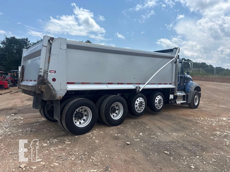 2021-mack-granite-64fr-image-6