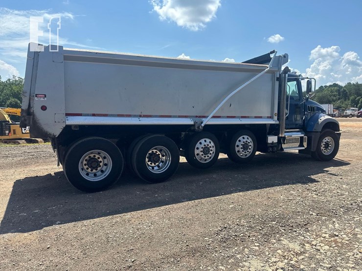2021-mack-granite-64fr-image-5