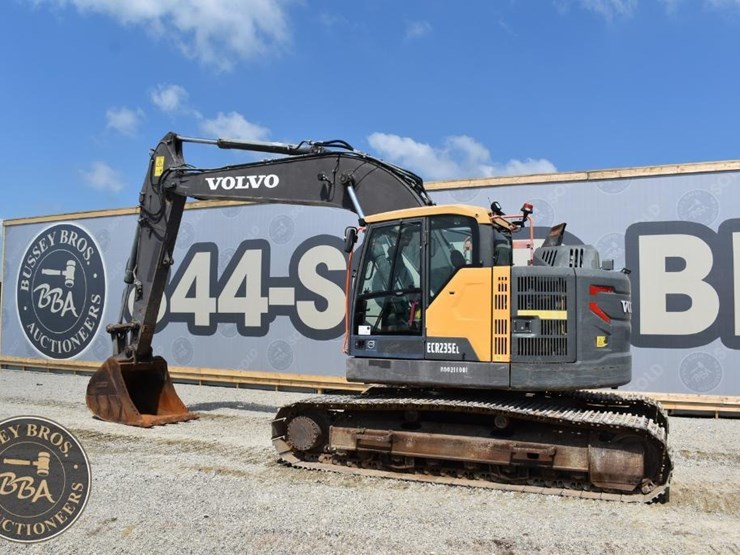 2018-volvo-ecr235el-image-10