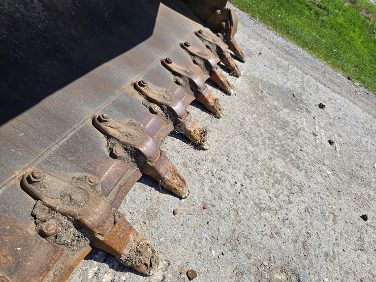 2005-caterpillar-953c-image-63