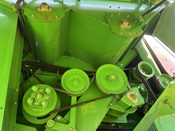 2010-john-deere-2010-image-25