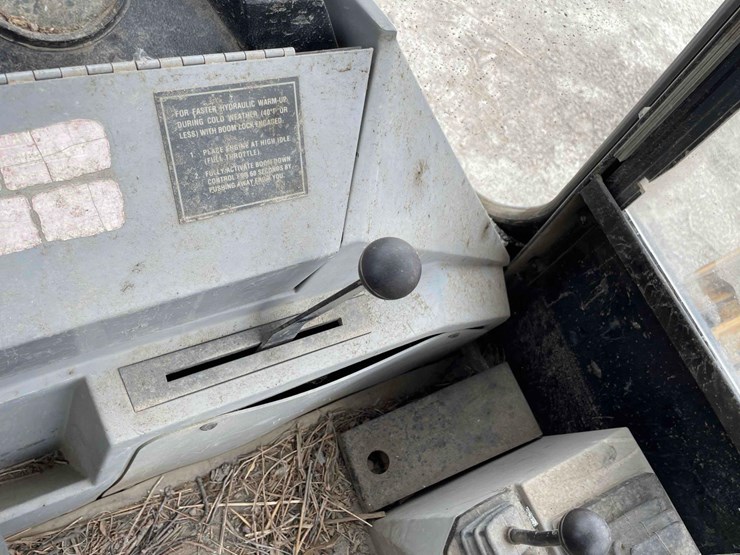 caterpillar-416b-image-50