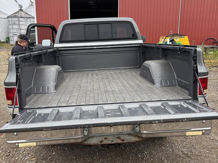 1984-chevrolet-silverado-20-image-8