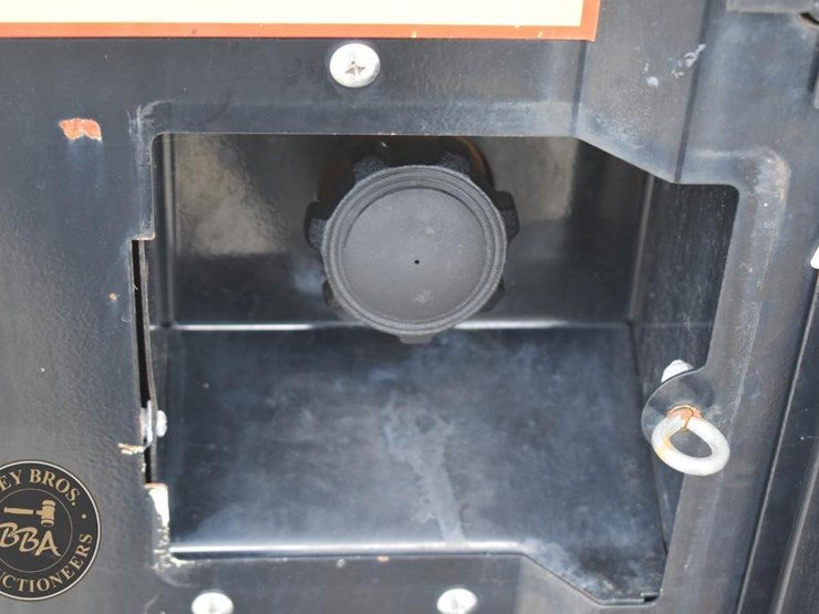 2019-allmand-bros-night-lite-v-series-image-15