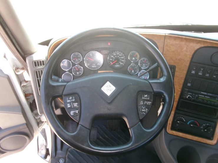2009-international-prostar-image-14