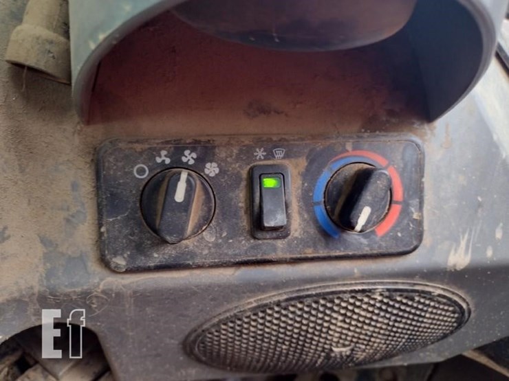 2019-bobcat-t770-image-12
