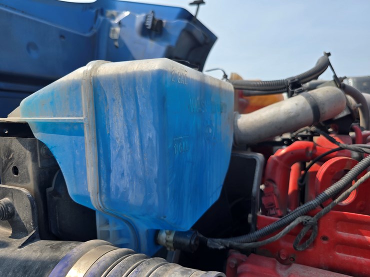 2019-peterbilt-579-image-53