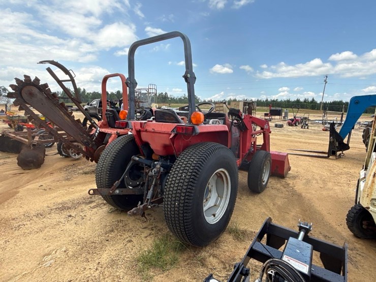 massey-ferguson-1250-image-4
