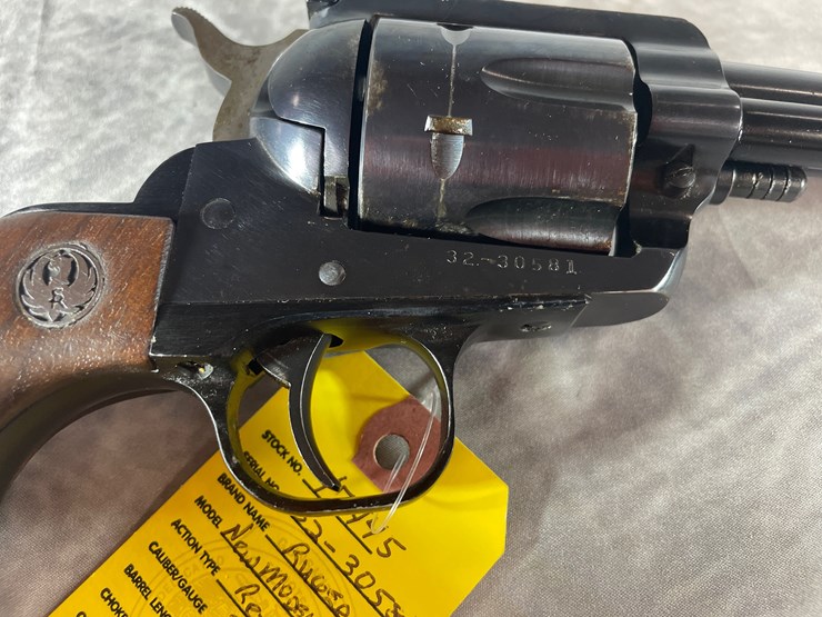 #4405-•-ruger-black-hawk-357-mag-revolver,-sn:-32-30581-image-8