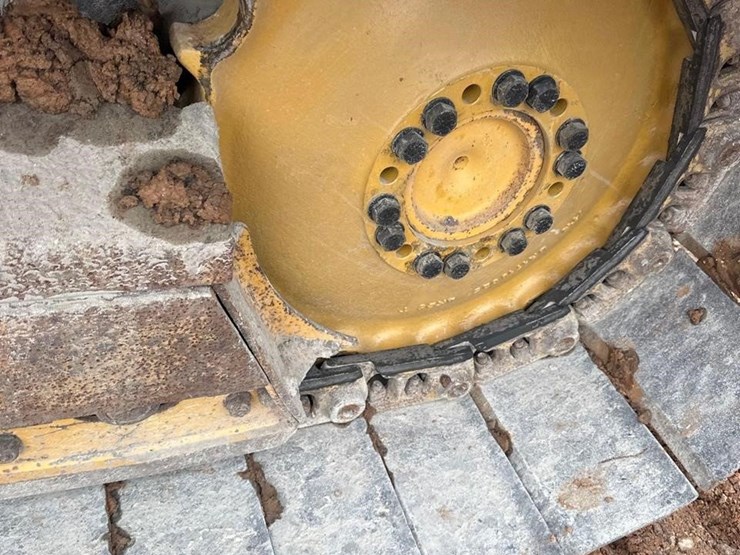 2013-deere-650k-lgp-image-20