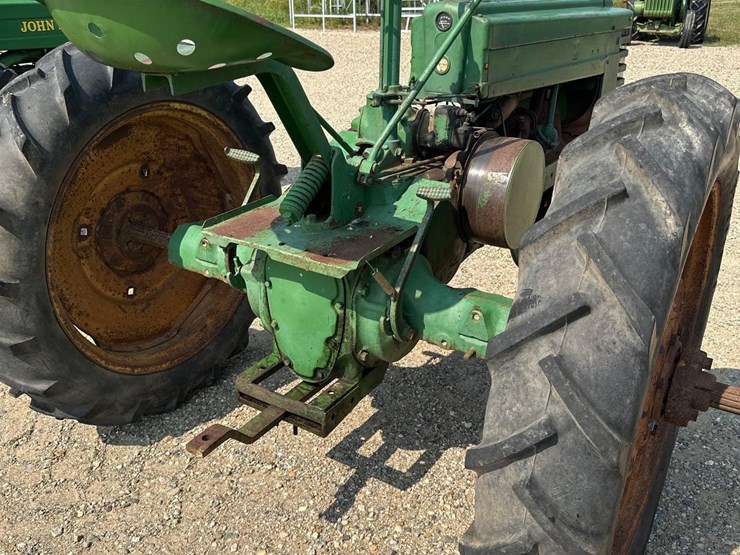 john-deere-h-image-8