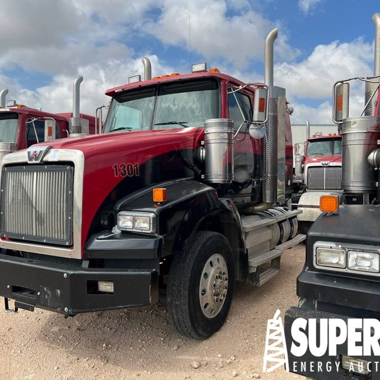 2013 WESTERN STAR 4900