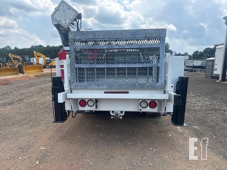 2023-chevrolet-6500-image-6