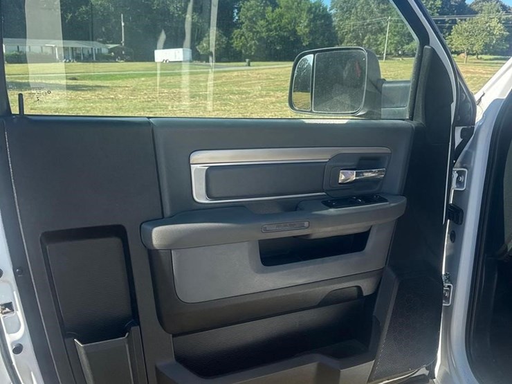 2015-ram-5500-hd-image-18
