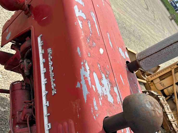 10663---ih-b-250-diesel-(sn#-20883)-image-7
