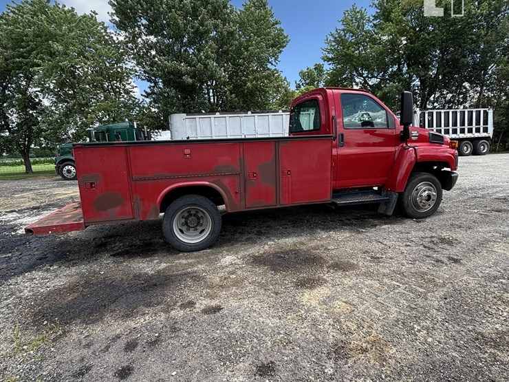 2005-gmc-c4500-wilson825-s1-image-3