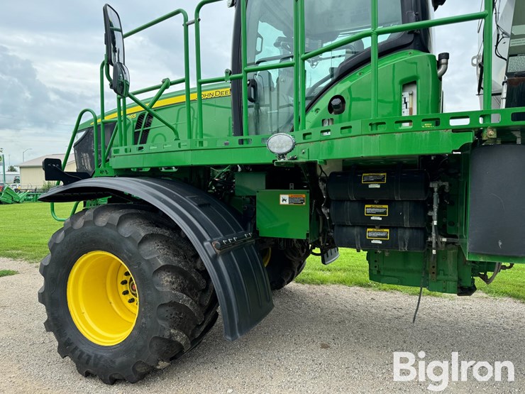 2021-john-deere-f4365-image-12