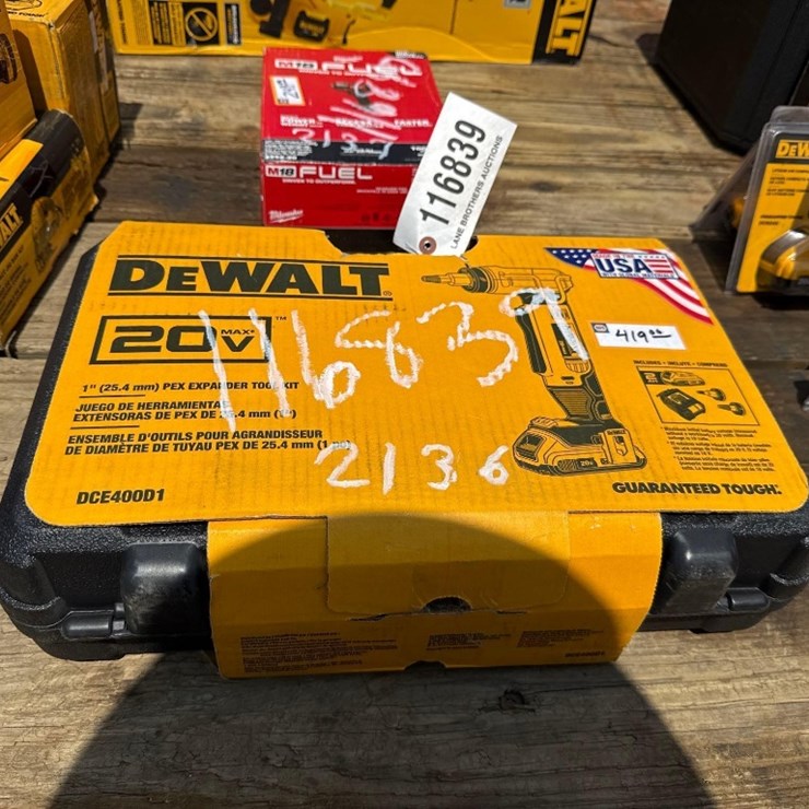 2136 - DEWALT 1" 20 VOLT EXPANDER KIT