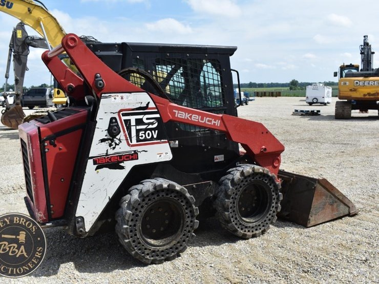 2017-takeuchi-ts50v-image-15