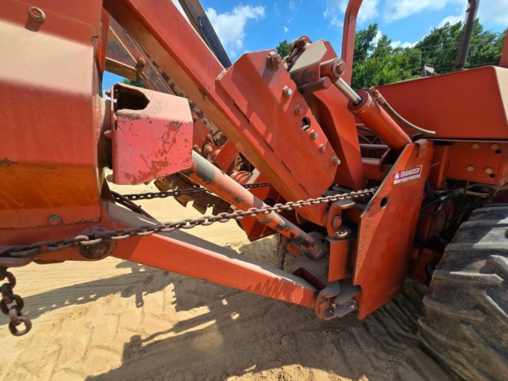 ditch-witch-6510-image-12