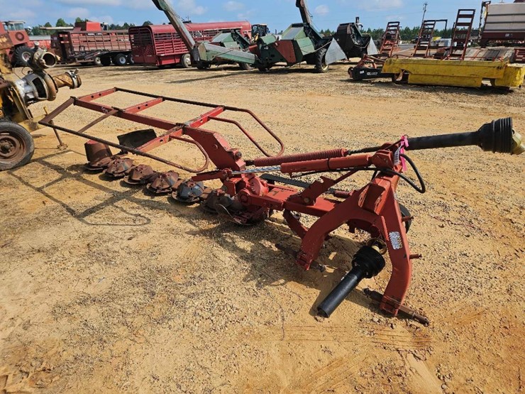 new-holland-616-image-2