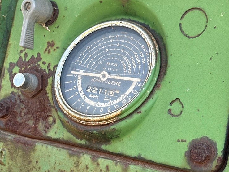 john-deere-630-image-9
