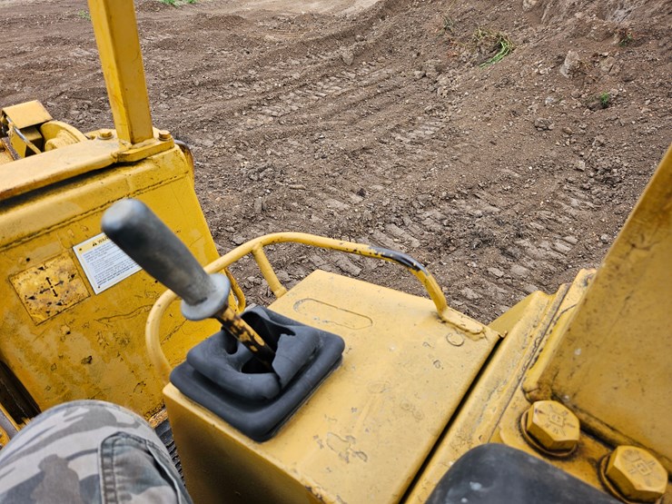 1984-caterpillar-973-image-40