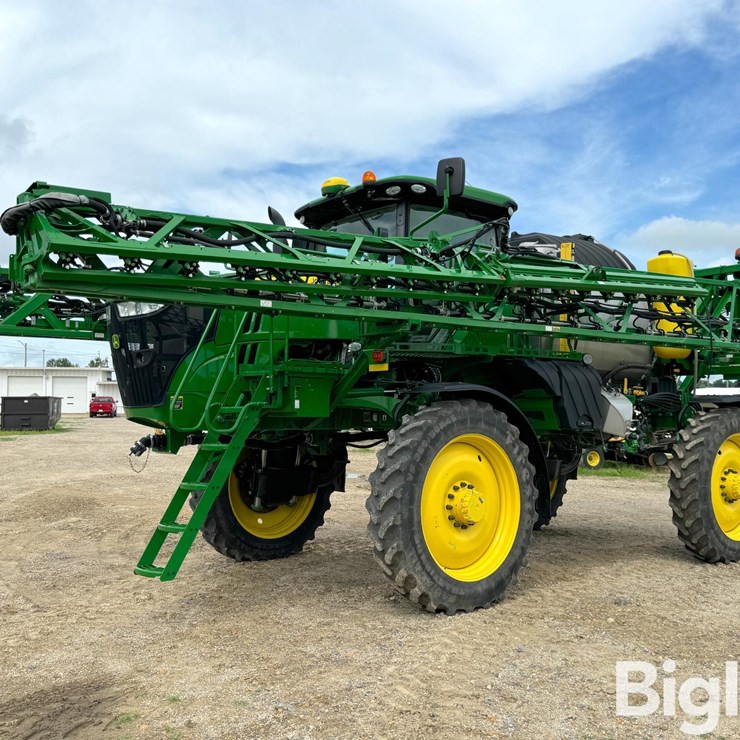 2021 JOHN DEERE R4044