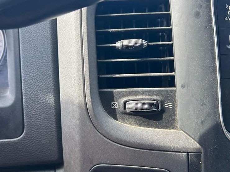 2016-ram-2500-hd-image-26