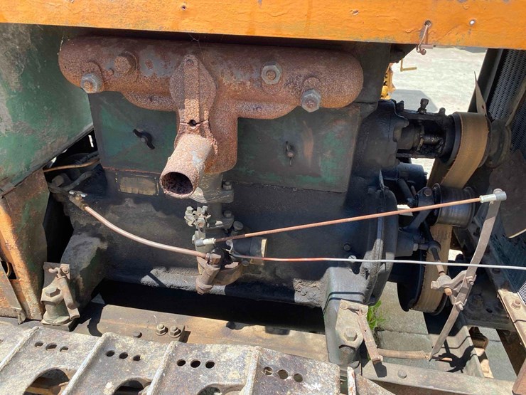 cletrac-crawler-tractor-image-6
