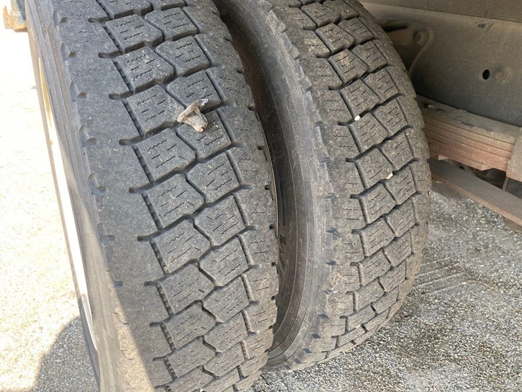 2019-chevrolet-6500-image-35