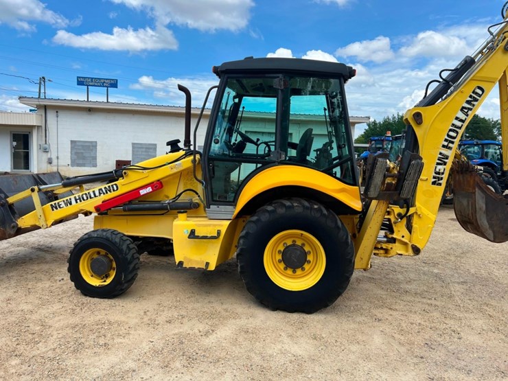 2011-new-holland-b95b-image-7