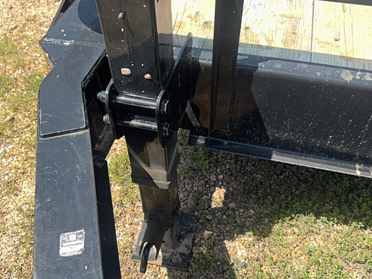 2021-load-trail-equipment-trailer-image-4