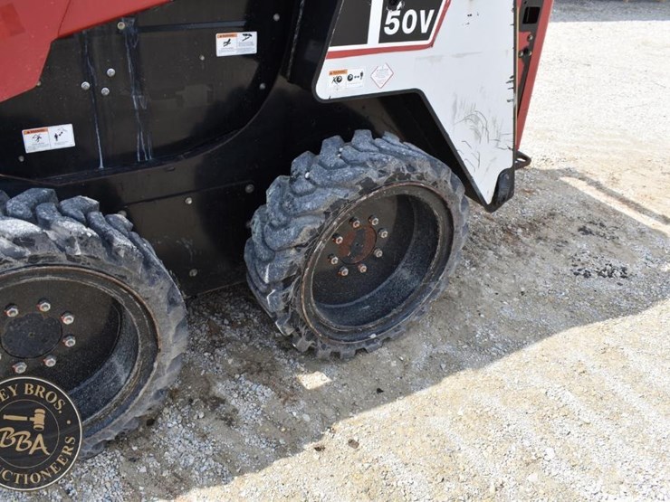 2017-takeuchi-ts50v-image-25