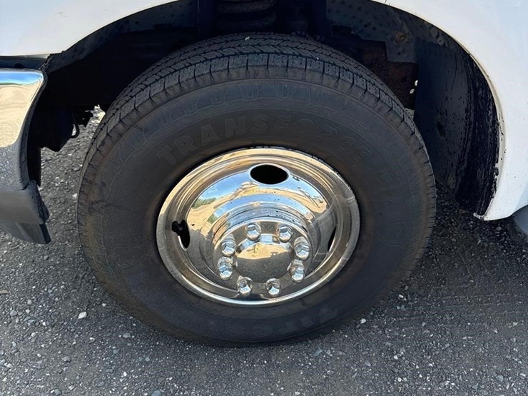 2004-ford-f350-image-19