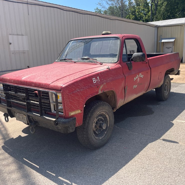 1986 CHEVROLET CUSTOM DELUXE