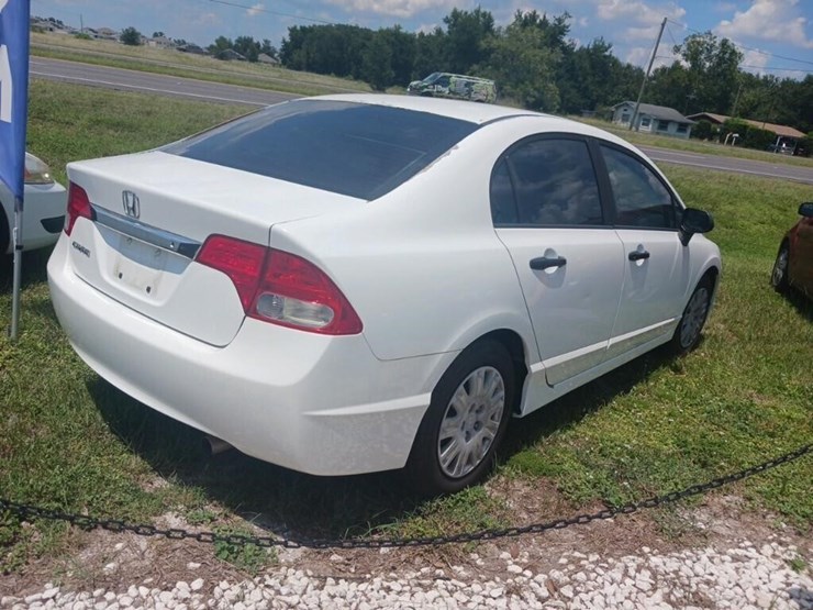 2010-honda-civic-vp-image-5