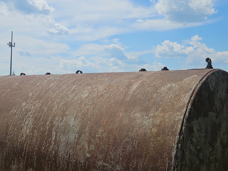 #20849-•-fuel-tank-image-10