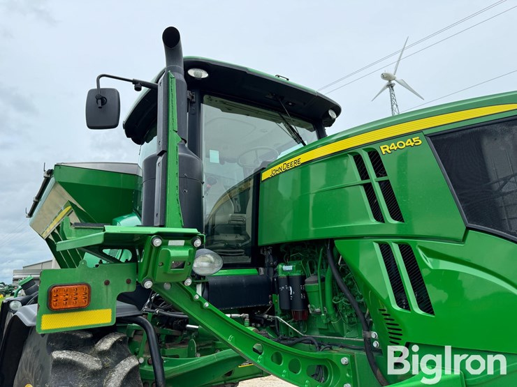 2015-john-deere-r4045-image-11