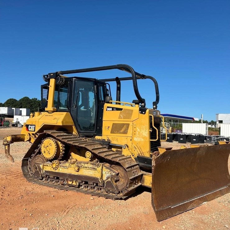 2018 CATERPILLAR D6N XL