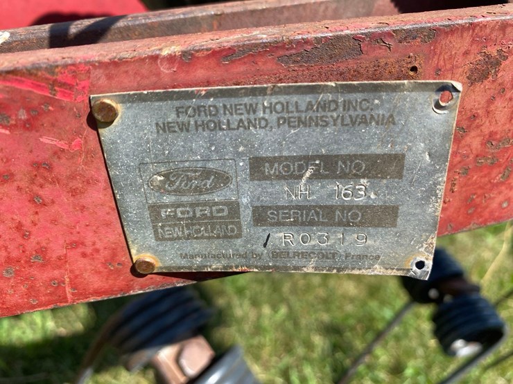 new-holland-163--2-basket-tedder-image-10