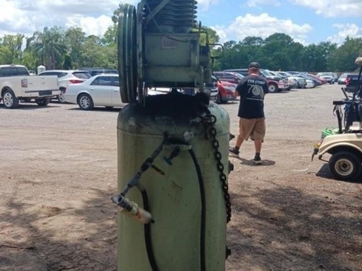 air-compressor-wayne-industrial-image-4