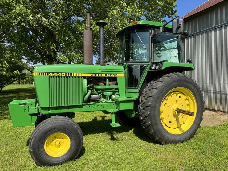 1979-john-deere-4440-image-1