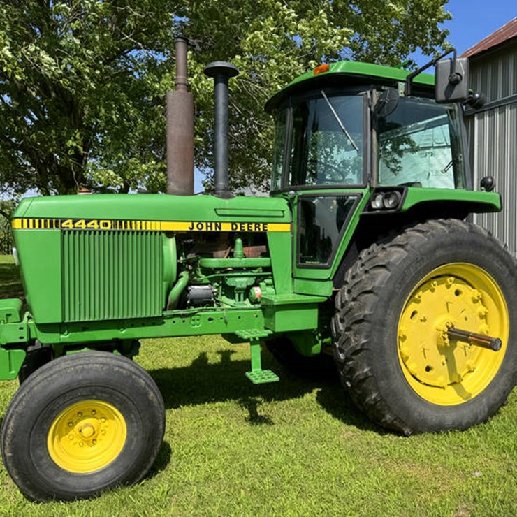 1979 JOHN DEERE 4440