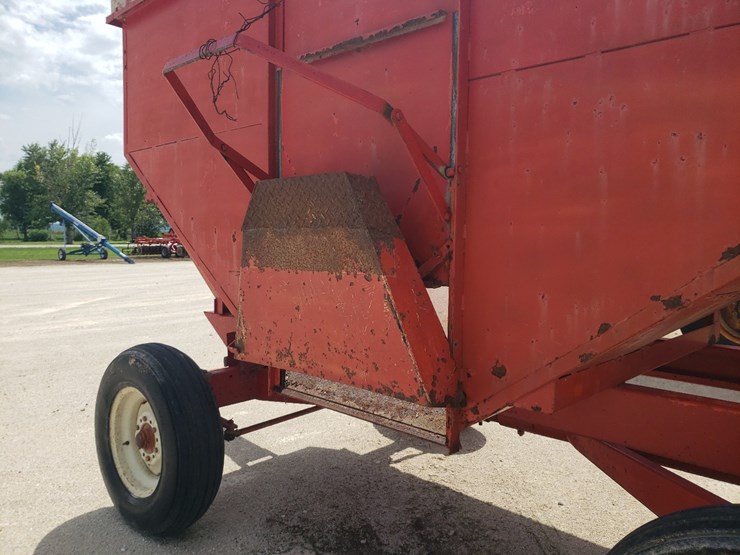 kory-8-ton-gravity-flow-wagon-image-1
