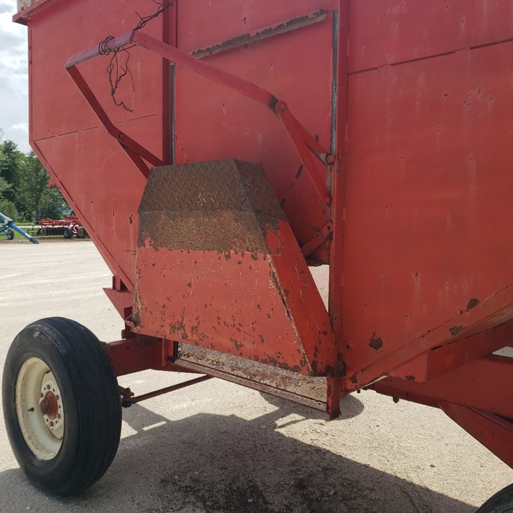Kory 8 ton Gravity flow wagon