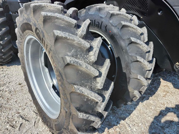2012-case-ih-magnum-260-image-24