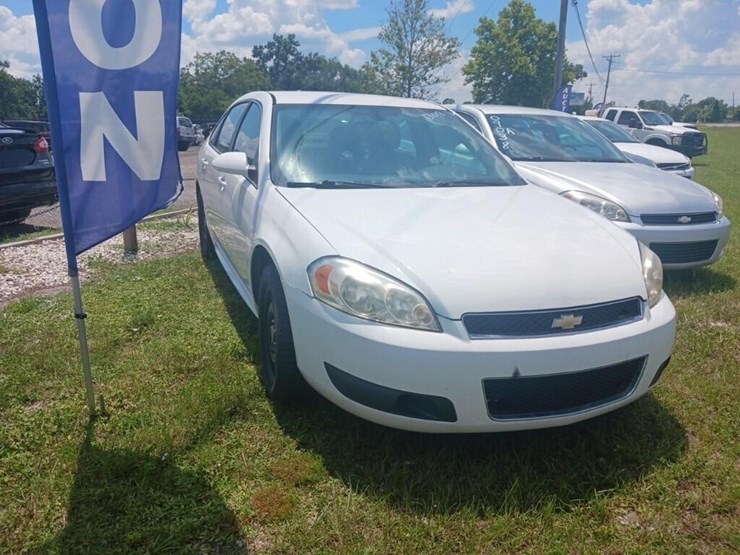 2013-chevrolet-impala-police-image-6